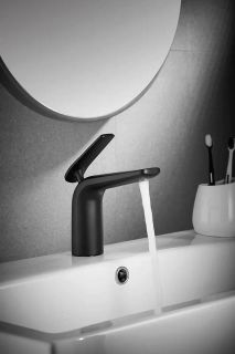 Смеситель для раковины Rose R3901H чёрный матовый